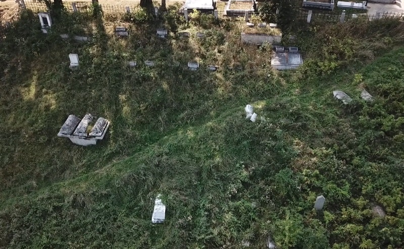 (video) travnička groblja, greblja, mezarja...