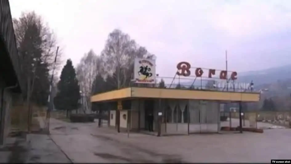 Zbog punice i pasoša Kombinat “Borac” ga obukao “od glave do pete”