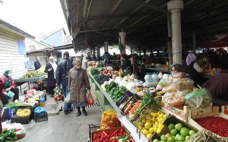 Pijaca Travnik/ Il’ si bos il’ si hadžija!
