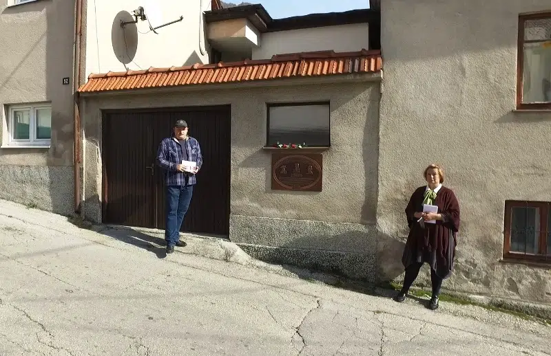 Travnik/ Otkrivena spomen ploča braći Kulenović