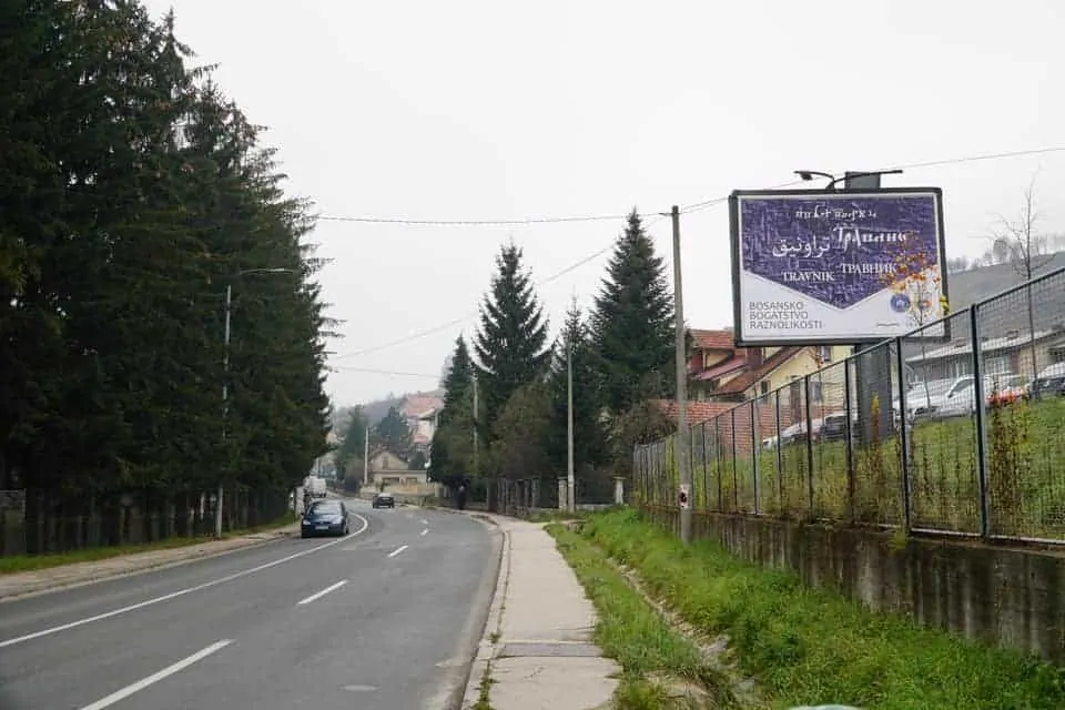 Na pet pisama napisano Travnik