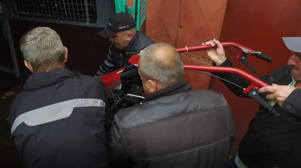 Obavijest o preuzimanju kosilica i kopačica i potpisivanju ugovora o dodjeli plastenika