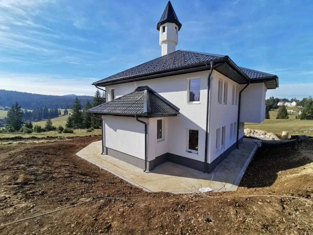Završeni građevinski radovi na izgradnji džamije na Gostilju