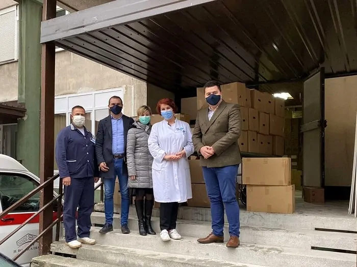 Prevent Travnik donirao zaštitne maske i odijela JU Bolnica Travnik