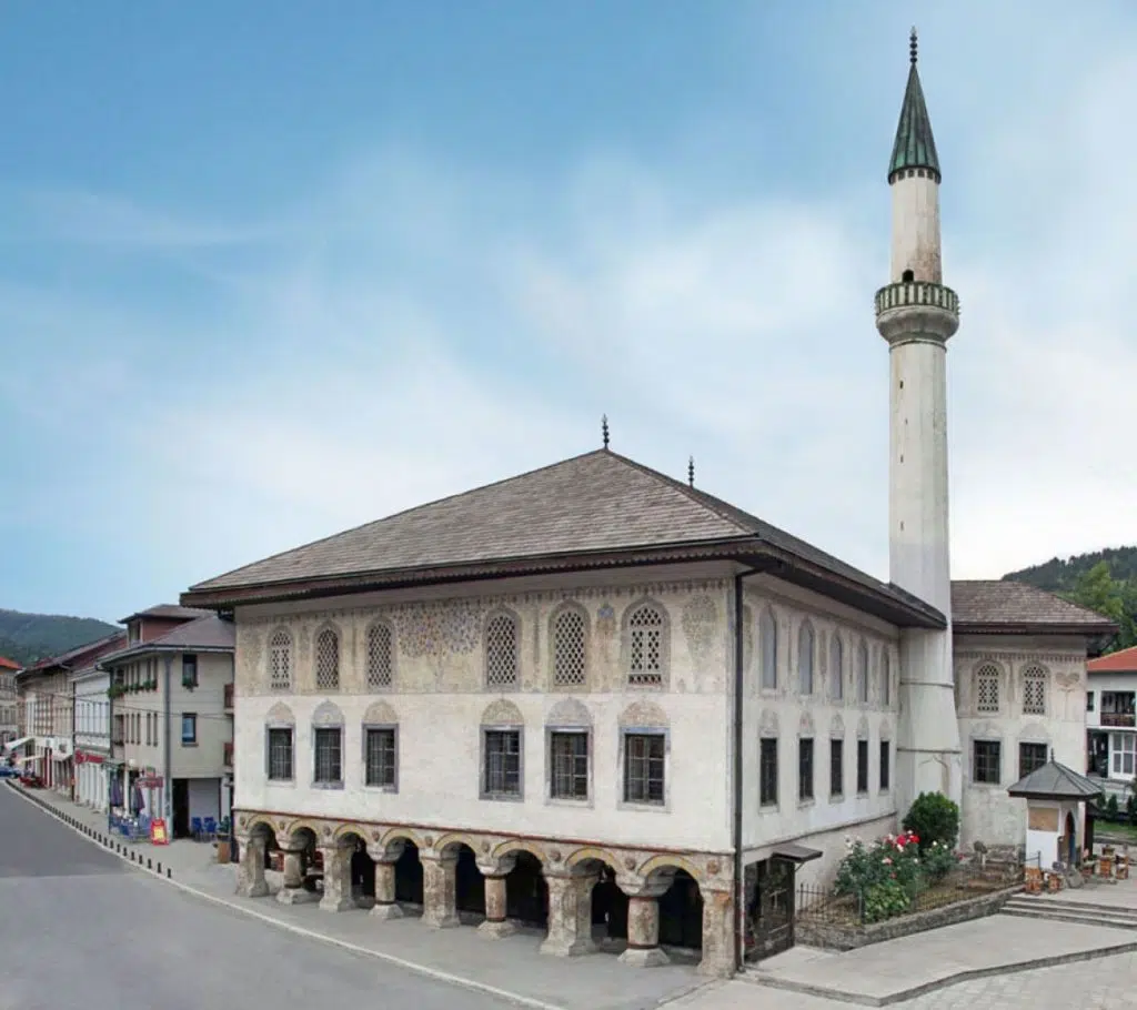 Obavijest o izvođenju građevinskih radova na „Uređenje kulturno historijske zone na potezu Donja čaršija – Šarena džamija” sulejmanija sarane dzamija travnik