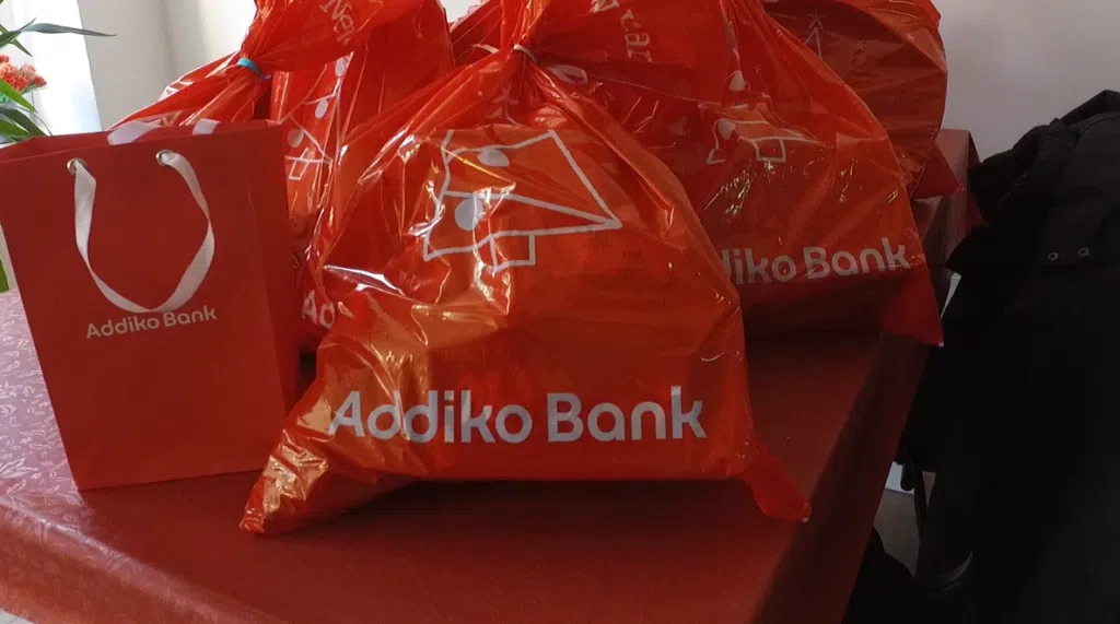 Addiko paketići za Udruženje „Sreća za sve“ Travnik
