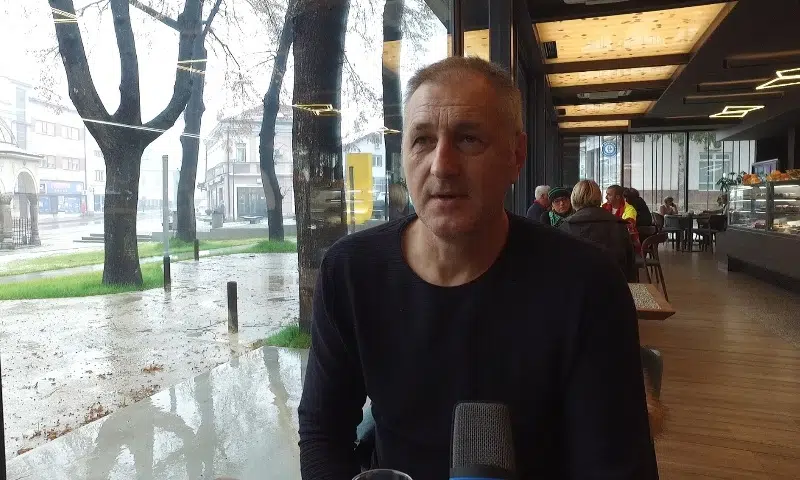 Travničanin Zoran Mikulić pohvalio zdravstvene radnike