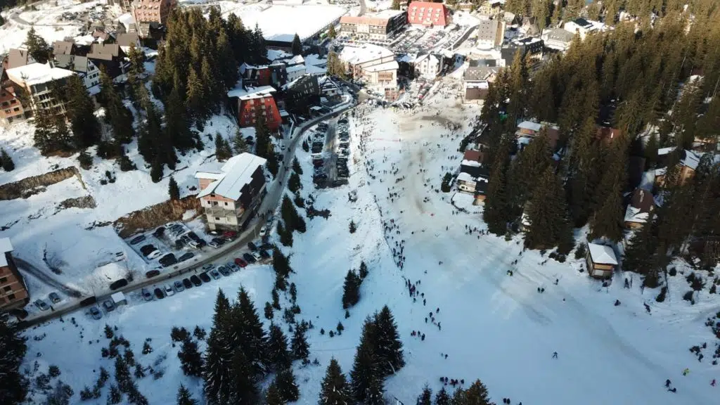 Pogledajte slike Vlašića danas: Brojni turisti uživaju u snijegu