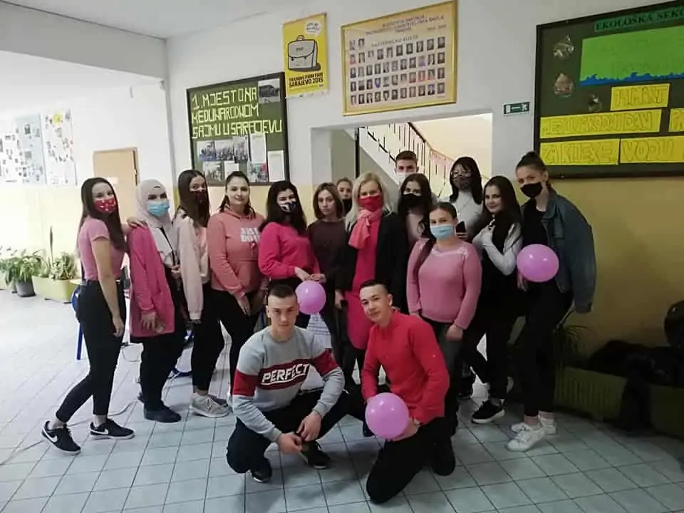 Učenici i djelatnici MSEUŠ obilježili Dan ružičastih majica