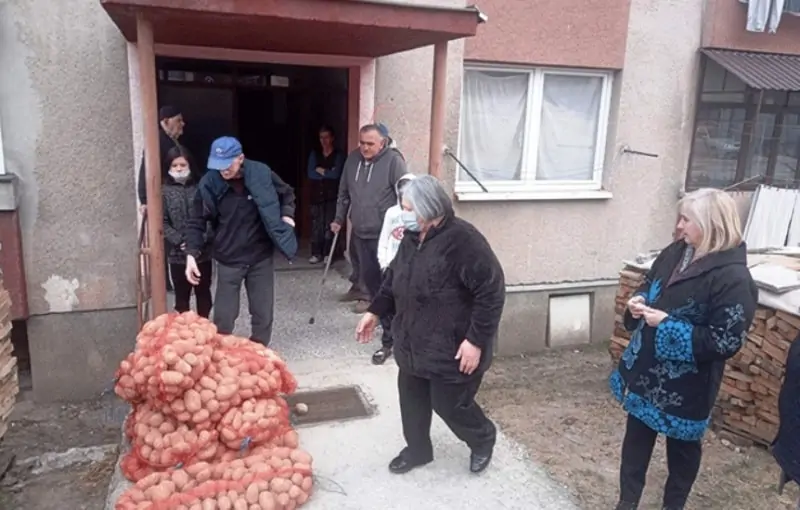 RO „Merhamet“ Travnik/ Tona krompira za 35 socijalno ugroženih porodica