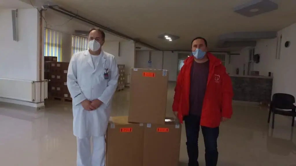 (FOTO) Bolnicama u Travniku ustupljeno na korištenje pet koncentratora kisika