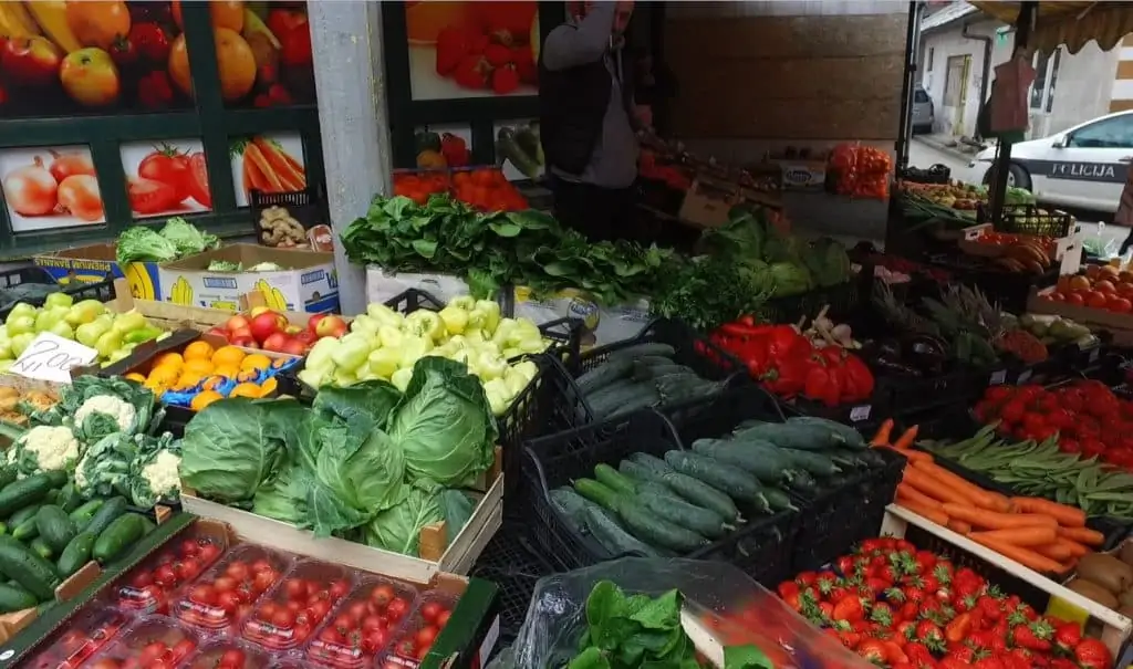 Zelena pijaca u Travniku kao s najljepših razglednica
