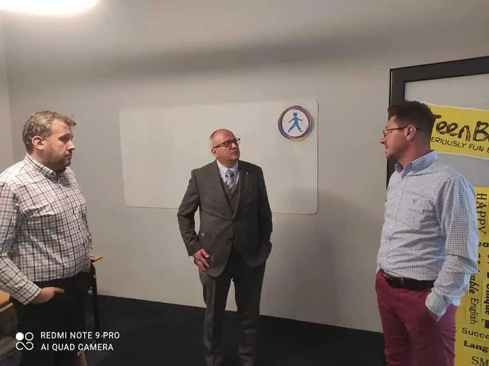(FOTO) Kenan Dautović posjetio Centar za edukaciju mladih Travnik