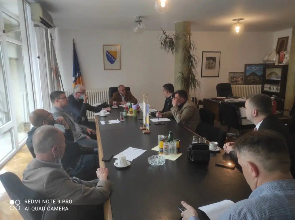 Dautović ugostio premijera Lendu i predstavnike NK “Travnik”