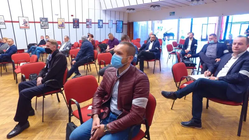 TRAVNIK / Vijećnici podržali kupovinu nekretnina za smještaj pasa lutalica