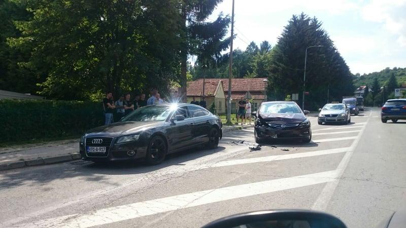 Saobraćajna nezgoda kod JU Bolnica Travnik