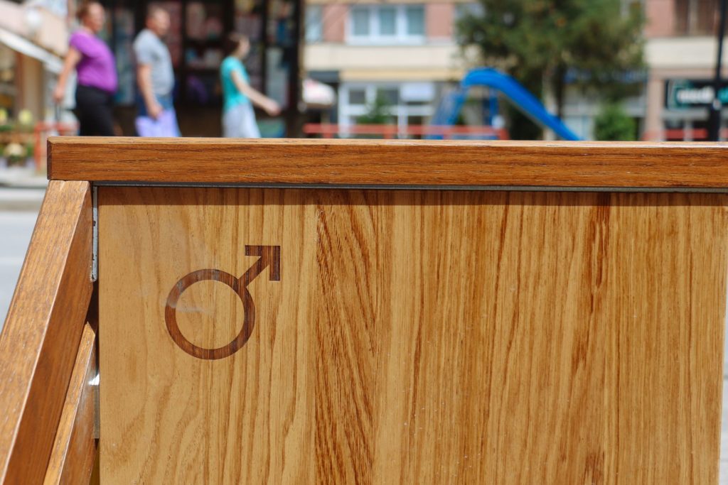 U Travniku predstavljena „Gender“ klupa