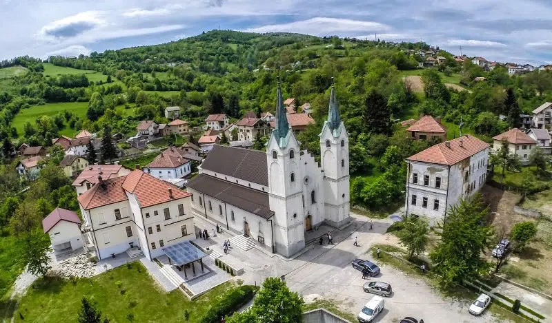 “ZVONA DOCA MOGA”/ Sutra koncert “Lašvanskih diva”