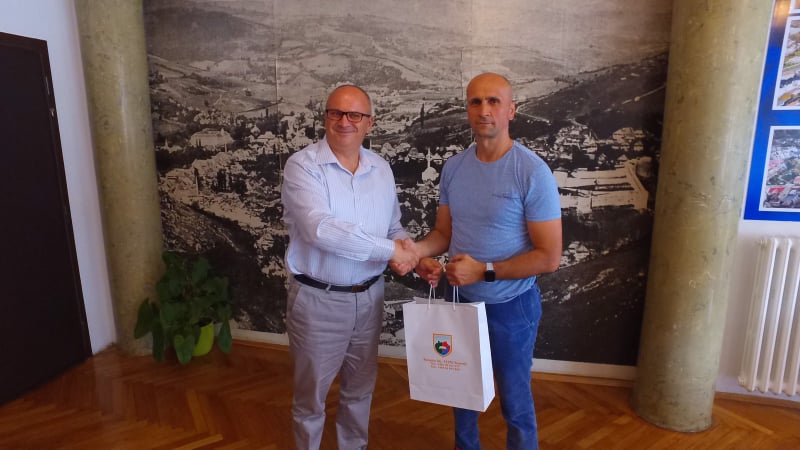 (FOTO) Dautović primio državnog prvaka u karateu, Travničanina Kerima Jašarevića