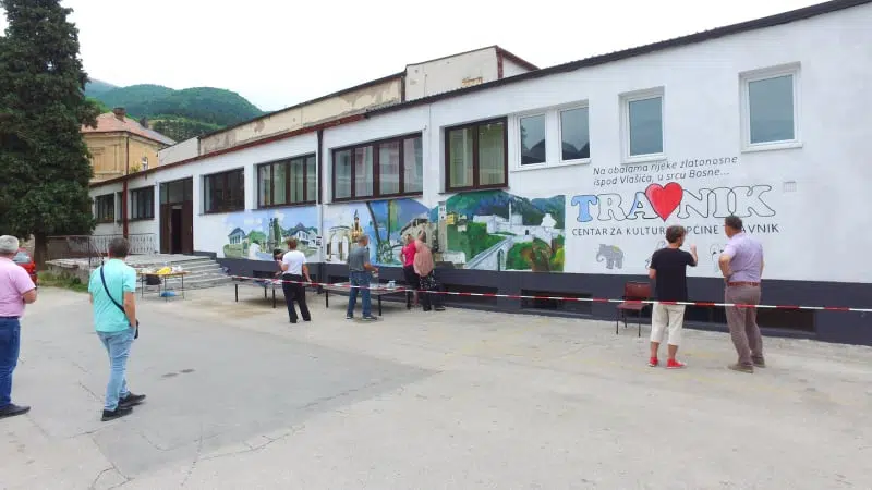 NekArt/ Travnički mural poprima konačni izgled
