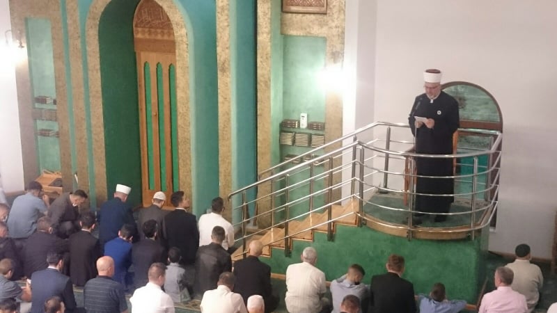 muftijstvo travničko/ centralna bajramska svečanost održana u islamskom centru na kalibunaru