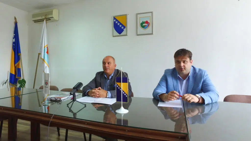 Travnik/ Bosanska ulica od 13. septembra pješačka zona
