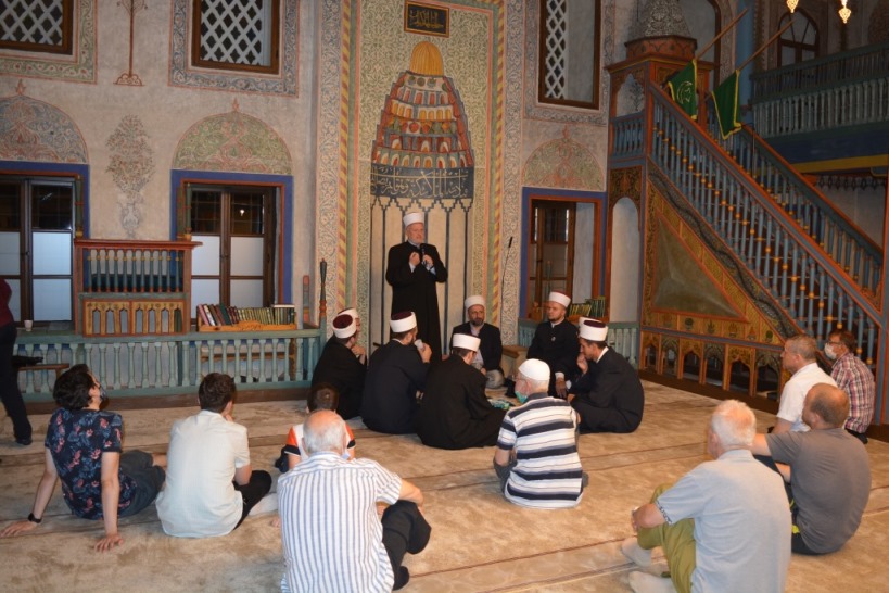 (FOTO) Tradicionalnim mevludom u Šarenoj džamiji obilježen početak Nove 1443. h.g.