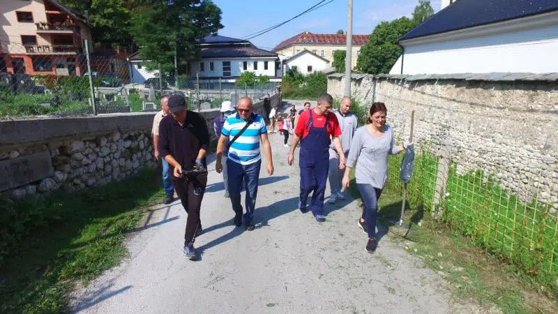 (FOTO/VIDEO) Šarića brdo Travnik / Vrijednu ekipu posjetio načelnik Dautović
