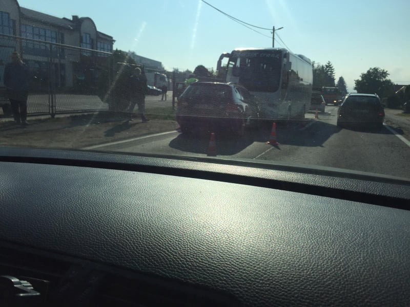(FOTO) VOZAČI OPREZ / Teža saobraćajna nezgoda na Donjem Putićevu