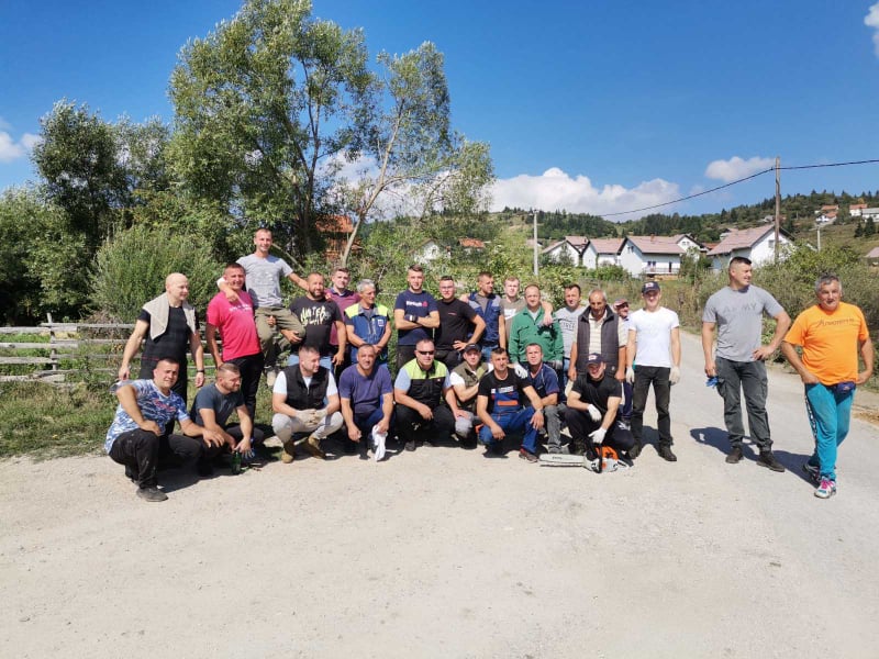 (foto) preko 70 učesnika čisti mjesnu zajednicu vitovlje