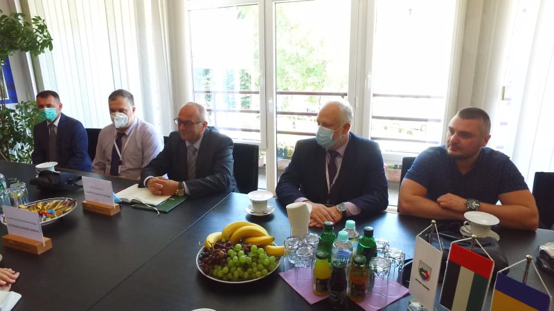 (FOTO/VIDEO) Zeleni šejk i načelnik zasadili drvo/ Član vladajuće porodice Emirata posjetio Travnik