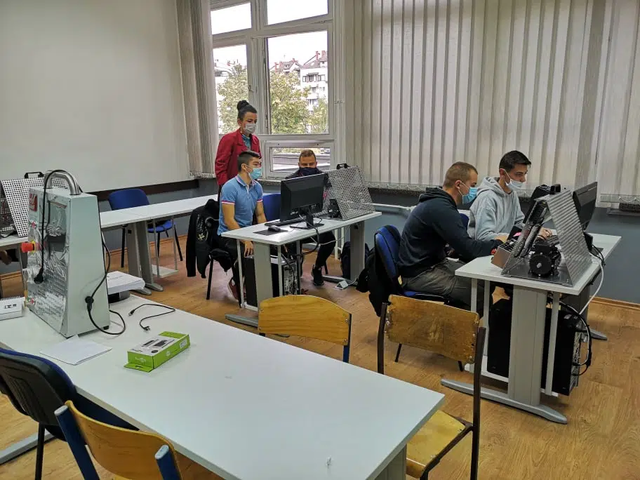 MSTŠ Travnik / Počelo izvođenje praktične nastave na doniranim radnim stanicama