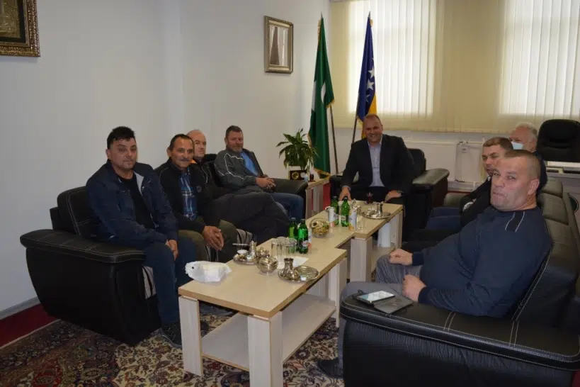 Gluha Bukovica / Uskoro obnova munare na džamiji, popuna upražnjenog mjesta…