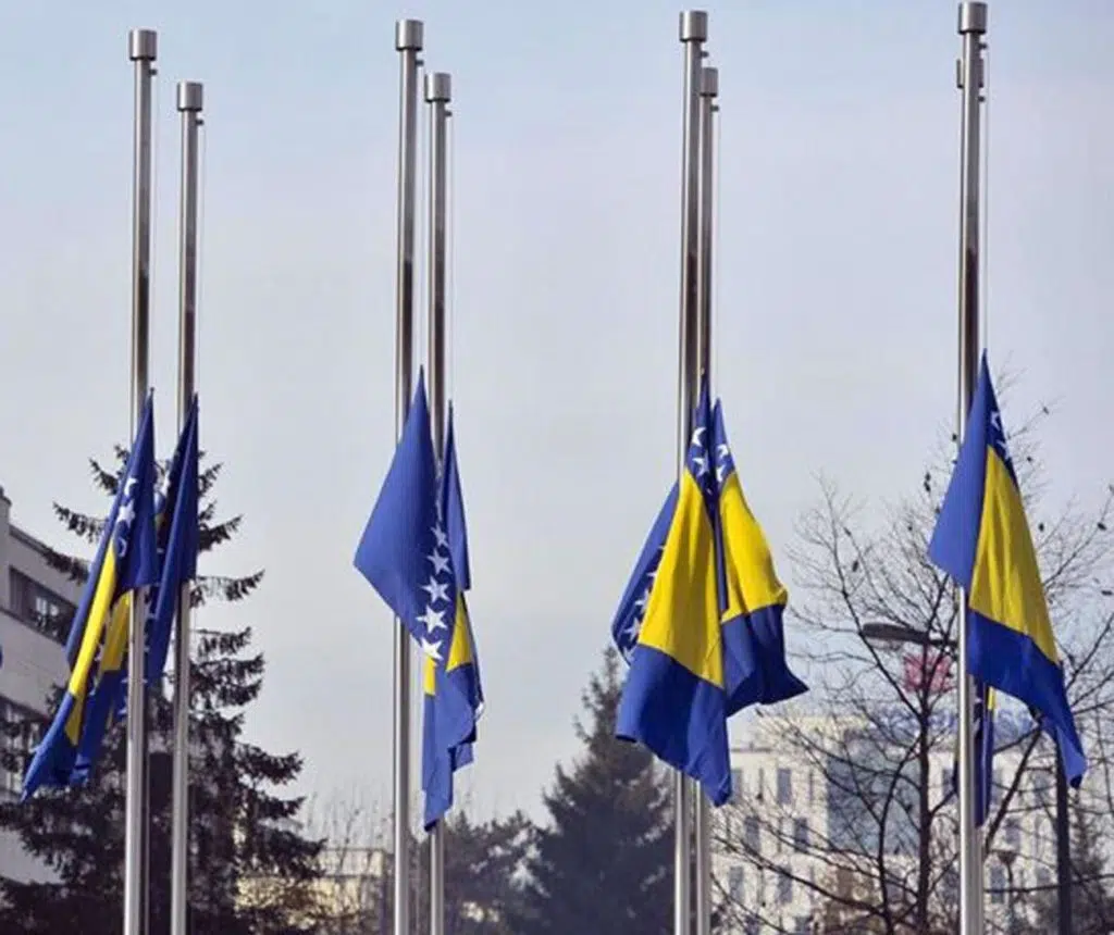 U Federaciji BiH danas Dan žalosti zbog tragedije u Brčkom