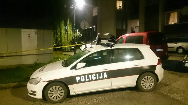 Muškarac sinoć prijetio samoubistvom/ Policija na Kalibunaru spriječila tragediju