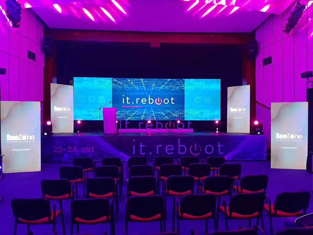 (FOTO) POČINJE IT REBOOT – Brojne mogućnosti za sve učesnike POČINJE IT REBOOT