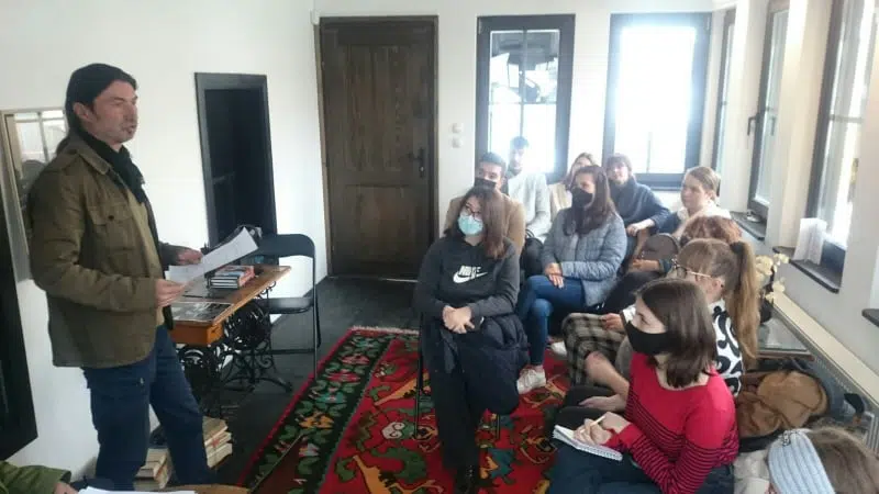 (FOTO/VIDEO) Održana književna radionica “Kako se piše dramski tekst”