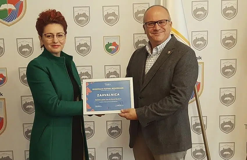 Anela Križanac uručila zahvalnicu načelniku Općine Travnik