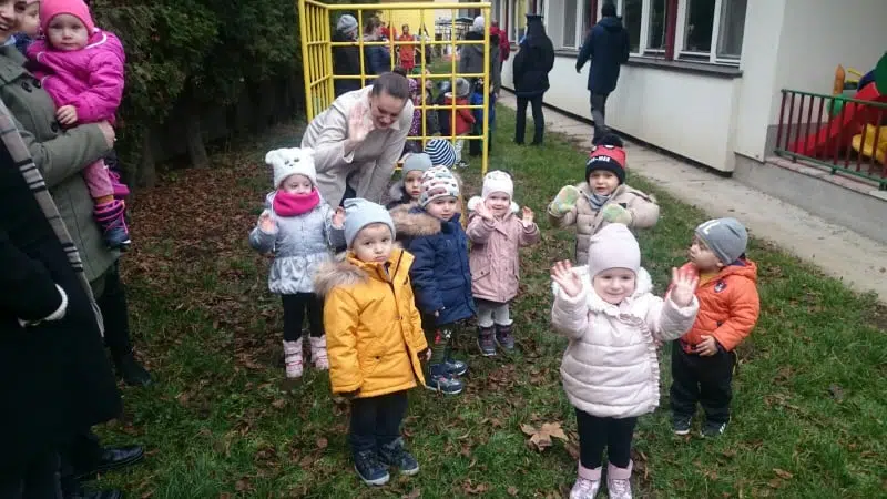 (FOTO) Evakuisana djeca iz Obdaništa Travnik / Pokazna vježba ocijenjena uspješnom