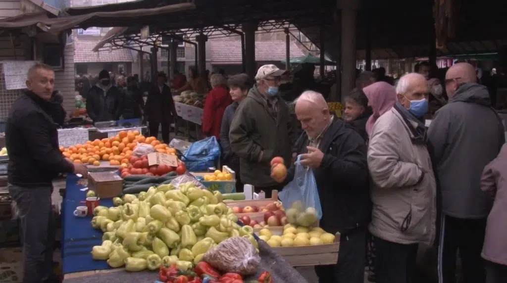 Jedan dan u Travniku / Zelena pijaca, šetnja, druženje…