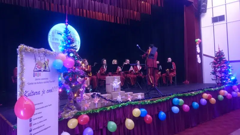 (FOTO) 140 godina Duvačkog orkestra / Održan Novogodišnji koncert Muzičkog društva Travnik