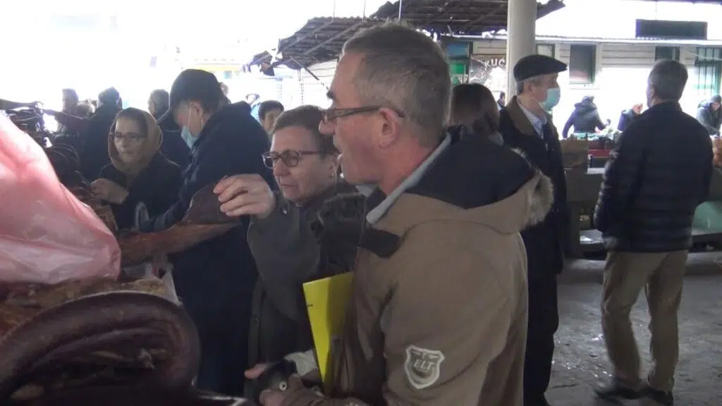 (VIDEO) ZELENA PIJACA TRAVNIK / Posljednji pazarni četvrtak u 2021. godini
