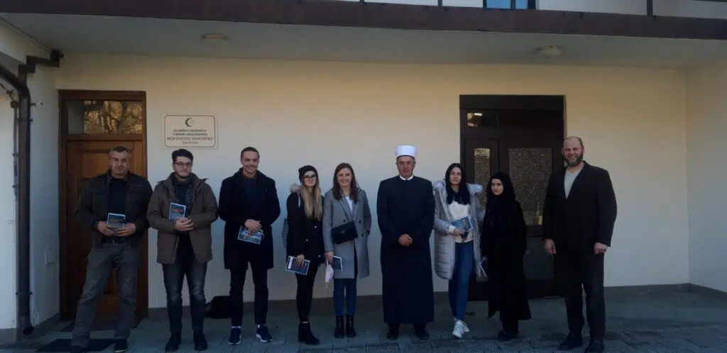 U Muftijstvu travničkom podijeljeno 7 stipendija fondacije “Ljiljan”