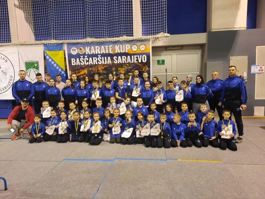 KK Vezir/ Na “Baščaršijskom kupu” osvojili 36 medalja!