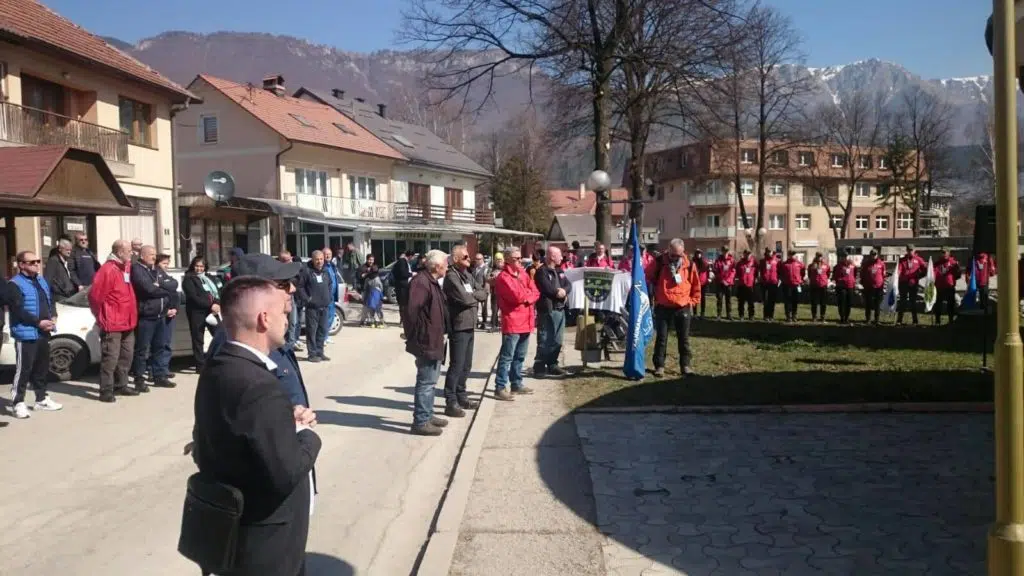 (FOTO/VIDEO) Planinarski pohod „Tragom oslobodilaca Vlašića“