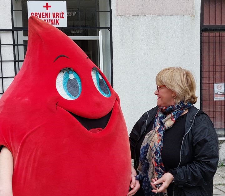 (foto) crveni križ općine travnik organizirao akciju dobrovoljnog darivanja krvi