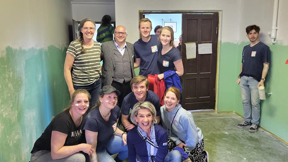 nizozemski studenti uredili učionice oš karaula
