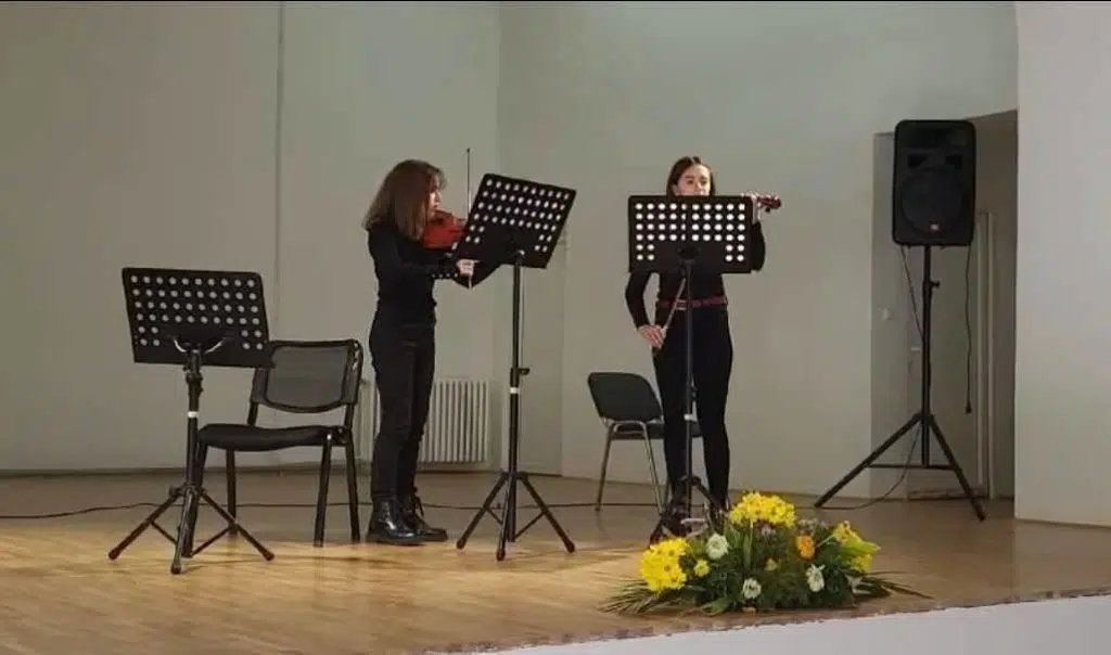 Bravo Tea i Kristina / Travničanke osvojile 2. mjesto na Federalnom takmičenju muzike