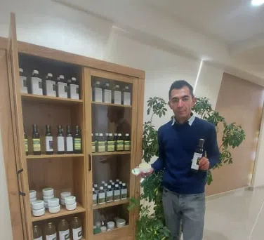 Upoznajte Jasminka Šarića – travar čiji prirodni lijekovi liječe sve bolesti