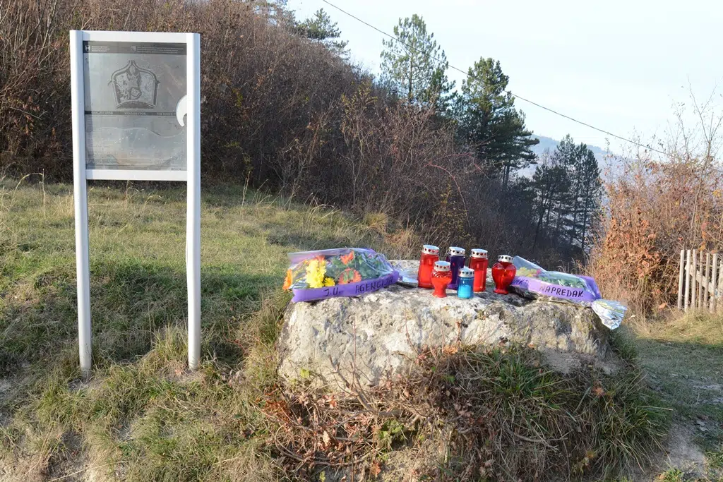 Kraljev grob ispod Huma Stjepan Tomašević kraljev grob